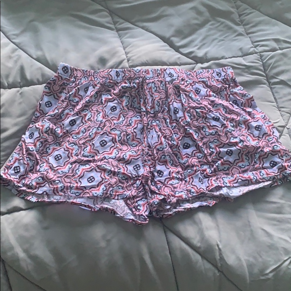 🔴 Super cute shorts!!